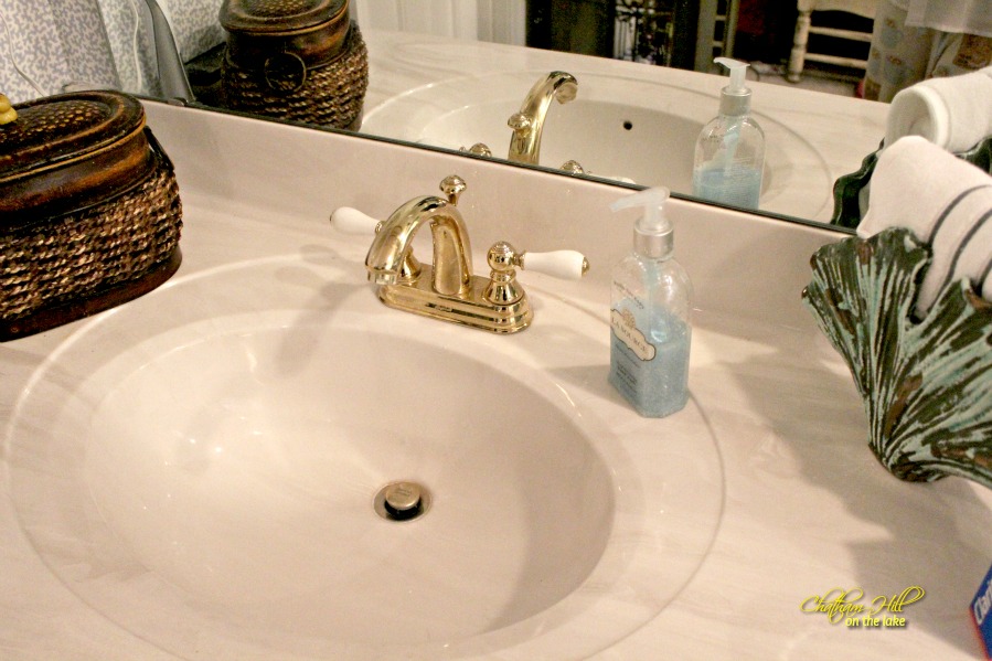 cultured marble sink before piciture www.chathamhillonthelake.com