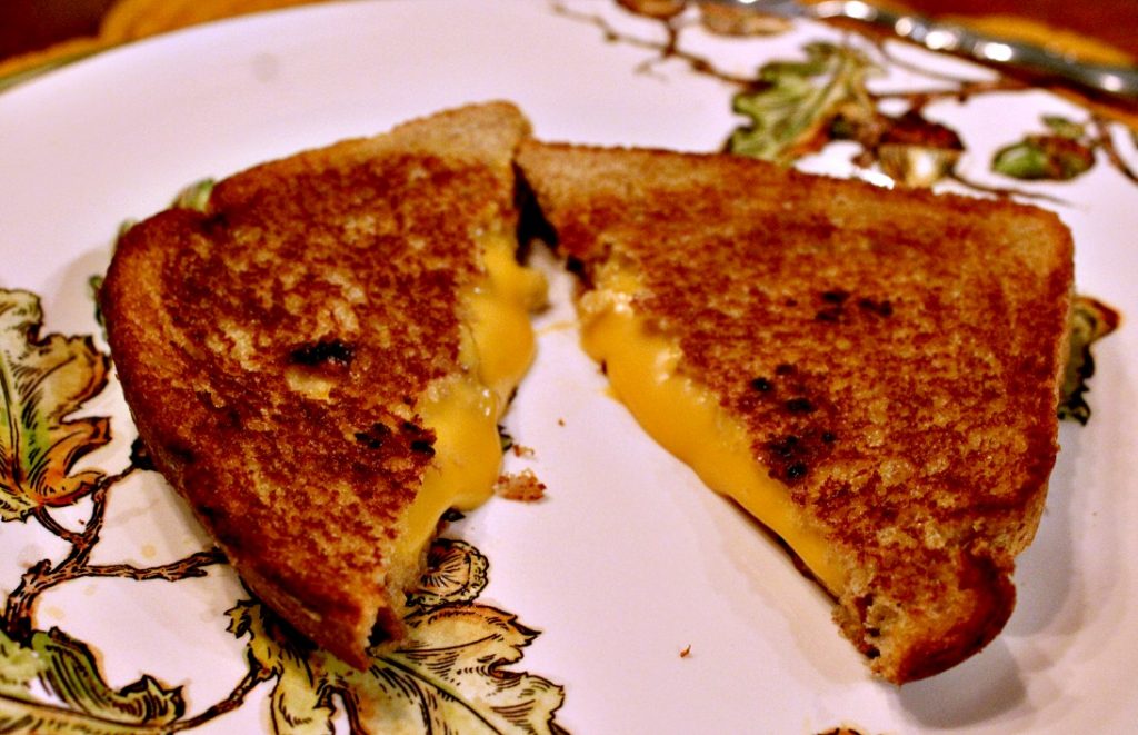 Velveeta Grilled Cheese Sandwiches www.chathamhillonthelake.com